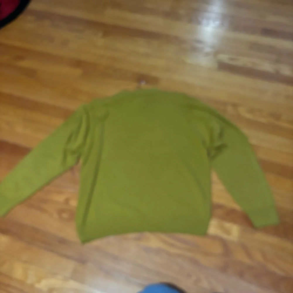 Women’s Sag Harbor Chartreuse Sweater - Picture 6 of 8